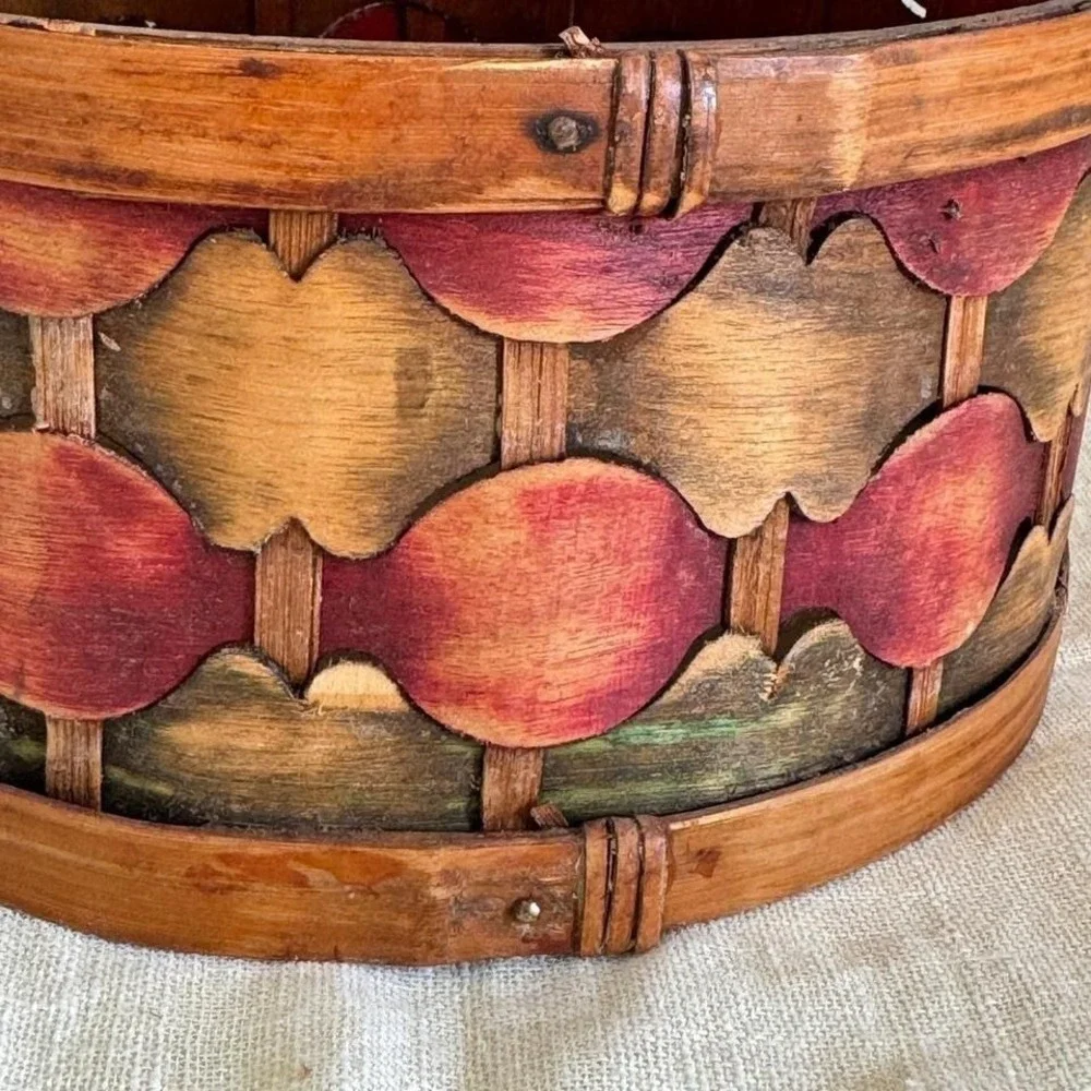 Vintage Woven Splint Wood Basket Round Scalloped Red Brown Folk Art Farmhouse